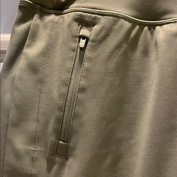 ATHLETA FAIRWAY HIGH RISE GOLF SKORT - S S Eucalyptus Olive - Picture 3 of 6